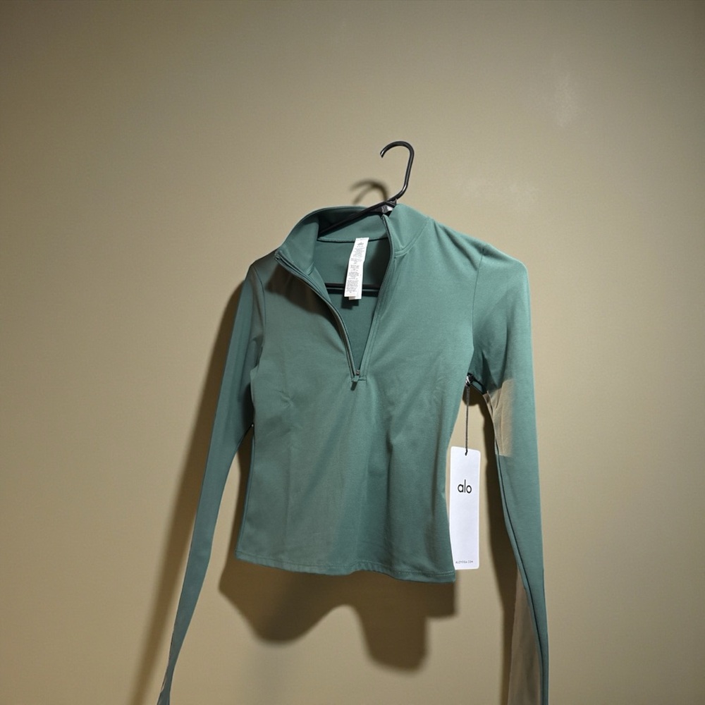 ALO Yoga Women's Teal Long Sleeve Top